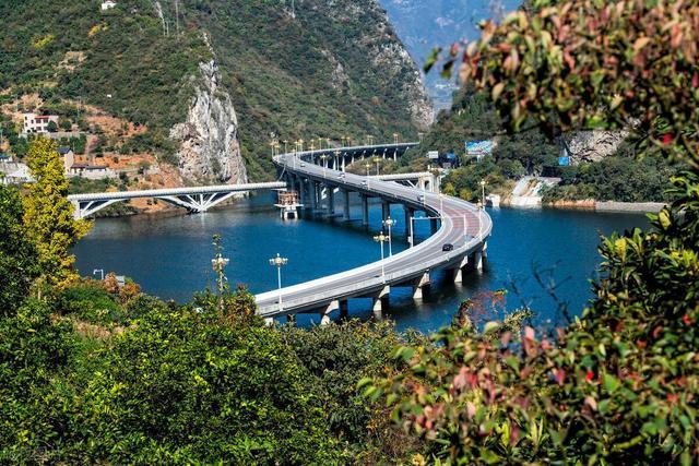 湖北兴山,中国最美水上公路