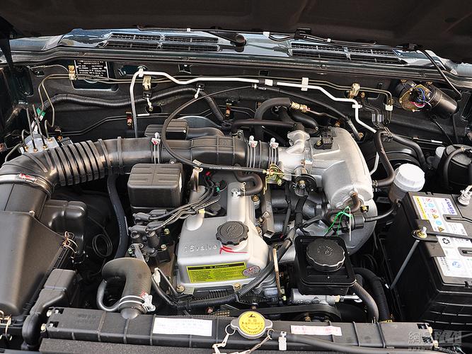 猎豹汽车黑金刚 2012款 汽油2.2mt两驱标准型--发动机局部 / 130