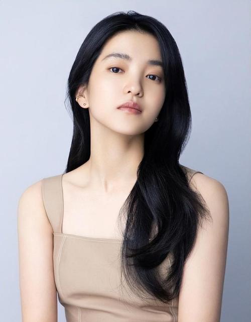 金泰梨-韩国女演员