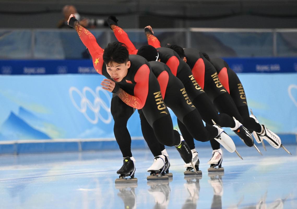 (北京冬奥会)速度滑冰——中国队赛前训练