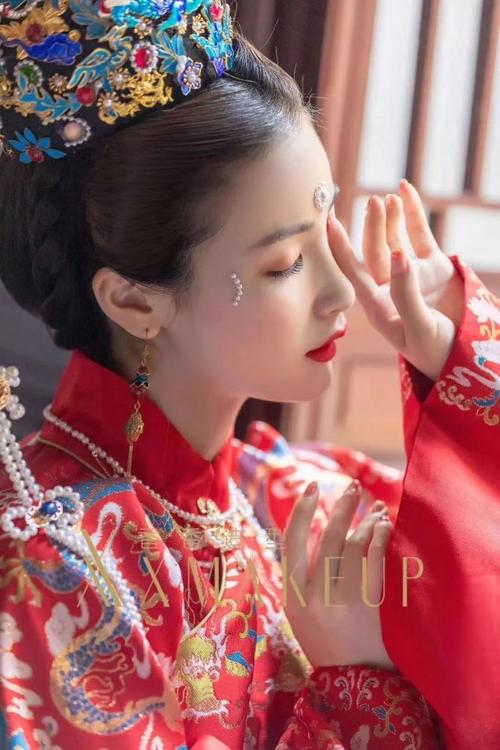 优雅大方的东方之美,华美古典中式新娘