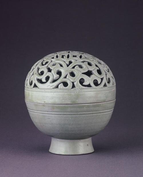 宋代越窑瓷器是哪个时期的著名瓷器品种?