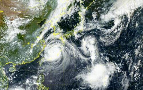 10台风海神最新路径发展情况 目前风力10级预计5日登陆日本
