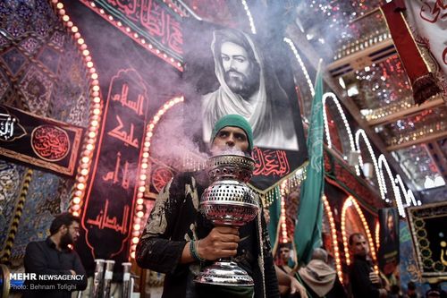 mourners in holy shrine of hazrat abbas (as)