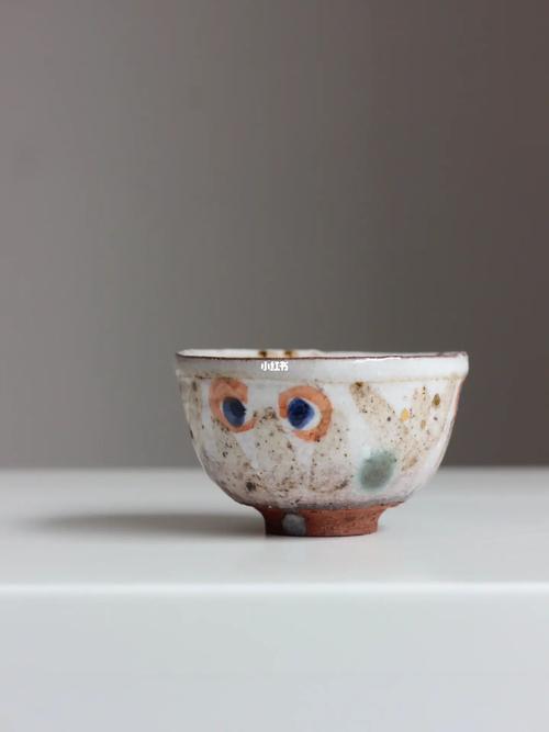 韩蕴泽| 化妆土陶土系列 彩绘金彩陶杯