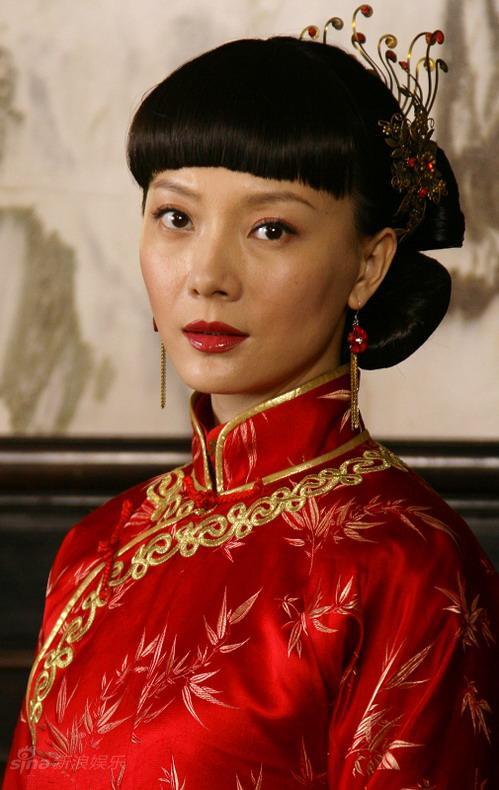  p>陈数,原名陈澍,1977年3月9日出生于湖北省黄石市,中国内地女演员