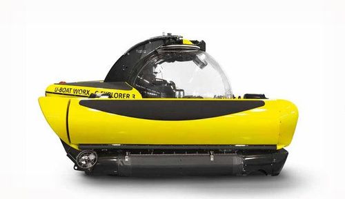 这艘小型潜水艇c-explorer 3可以装载三升氧气,能让里面的人呼吸最长
