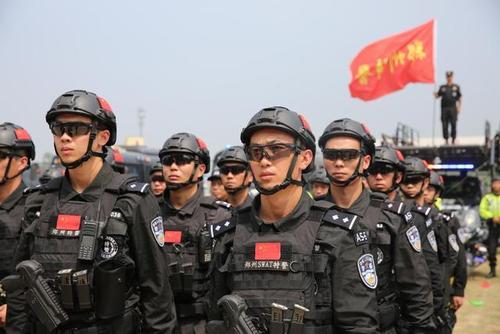 郑州特警大集合,为少数民族运动会安保誓师