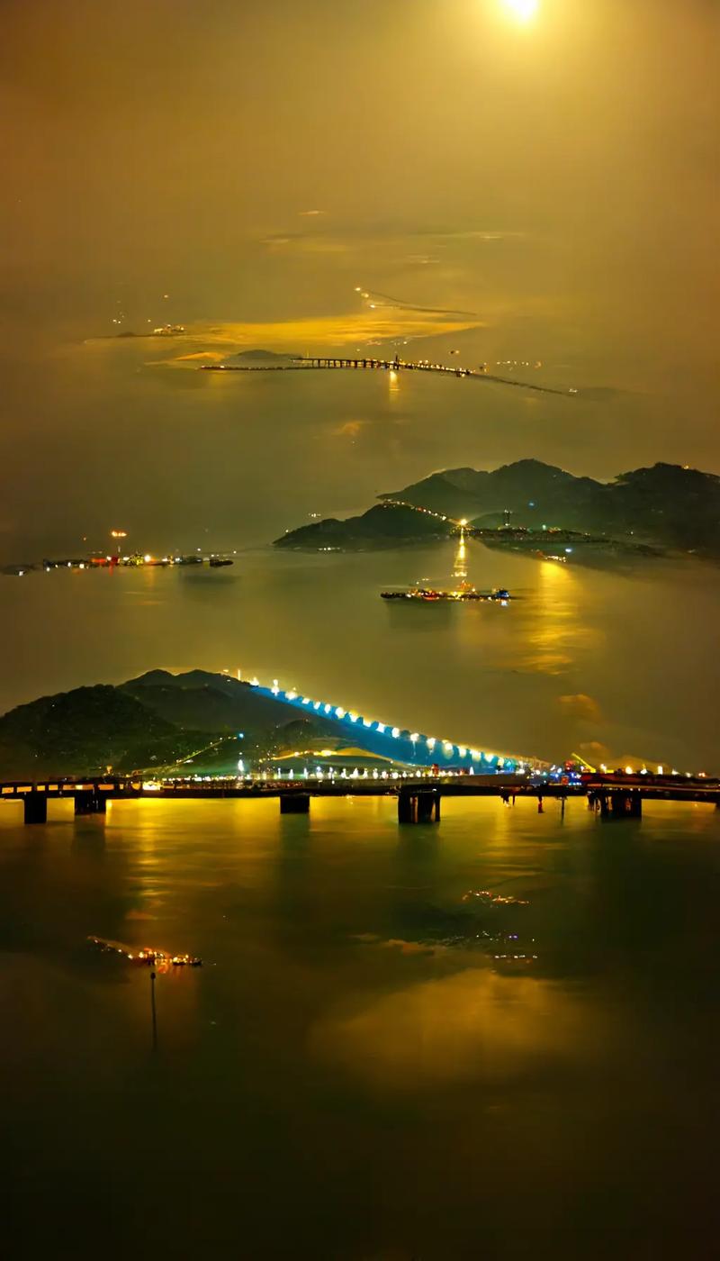 走近港珠澳大桥,一座连接香港,珠海和澳门三地的大桥,世界蕞长 - 抖音