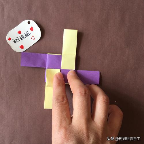 折纸玩具:正方形牙签陀螺与回旋飞镖牙签陀螺的折法