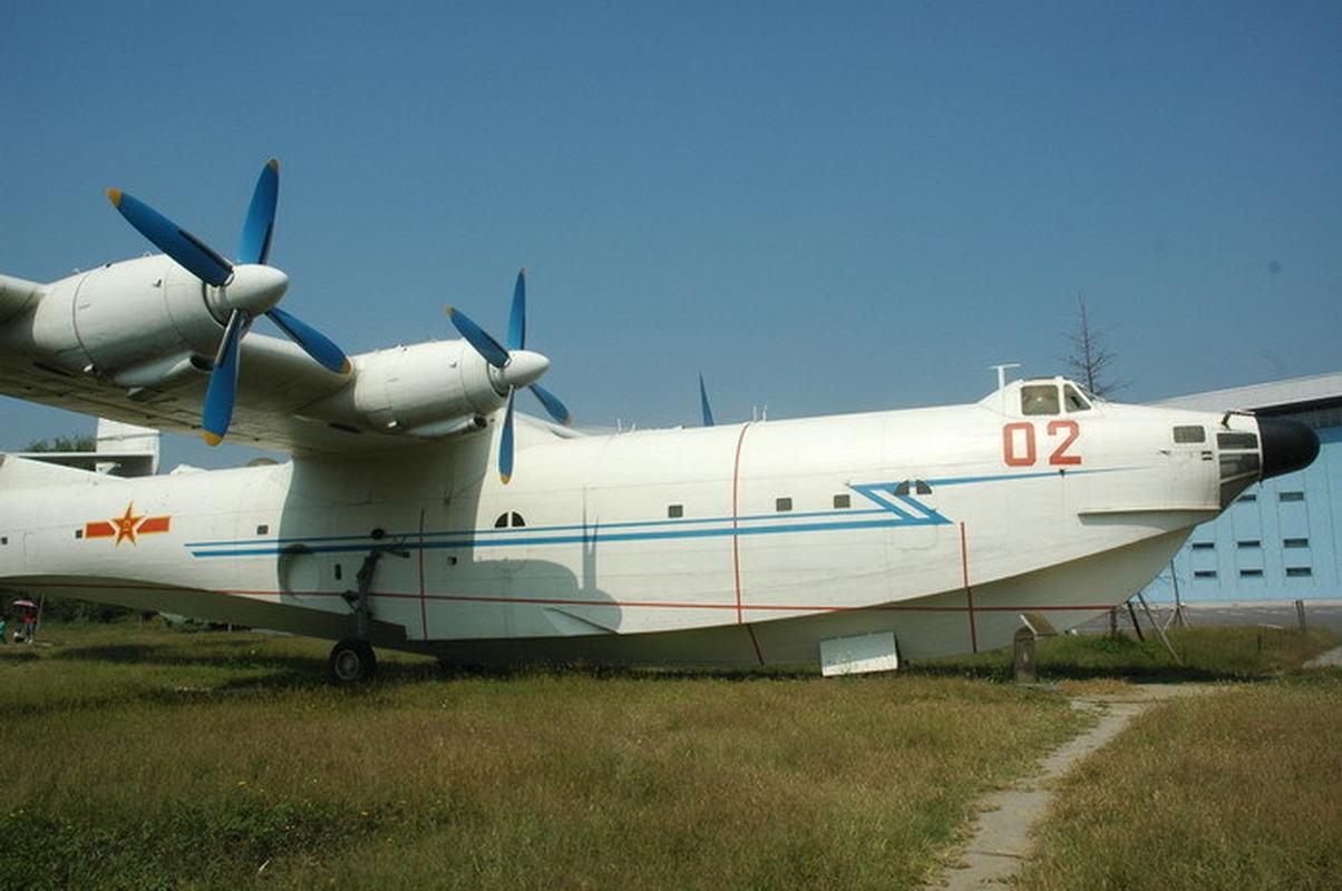 水轰-5是中国自主研发的一种大型水上飞机,也是目前中国研制的最大型