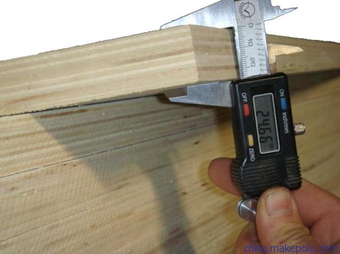 供应柏桦牌胶合板 松木 桉木板 厚度可定制