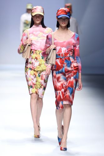 lily商务时装-作品发布-上海时装周