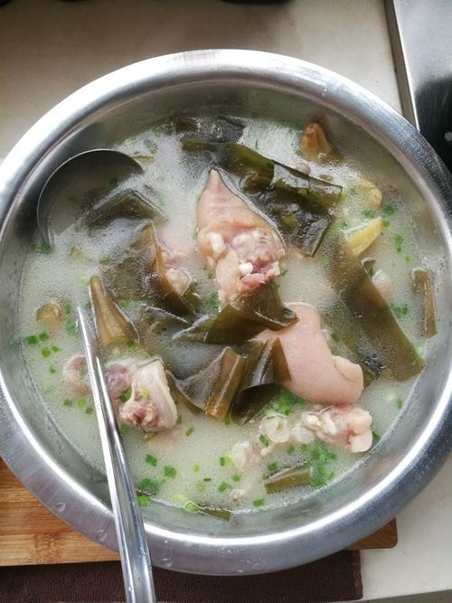 猪蹄海带汤
