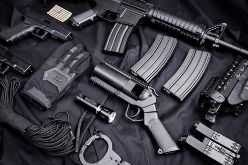 关键词:手枪枪械枪步枪武器现代科技军事武器特种兵装备绳子匕首