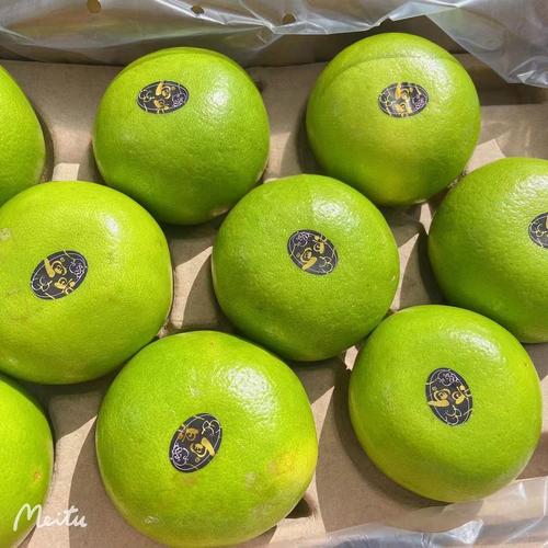 进口原产地:以色列包装形式:礼盒装种类:白柚子品种:蜜柚商品毛重