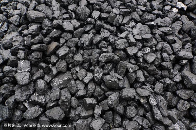 一堆黑色的煤块