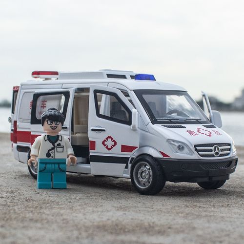 儿童仿真救护车玩具合金声光回力可开门120医疗急救汽车奔驰110警